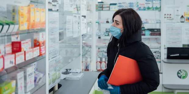 Голосующие онлайн смогут потратить баллы «Миллиона призов» в сетевых аптеках. Фото: Пресс-служба Департамента труда и социальной защиты населения
