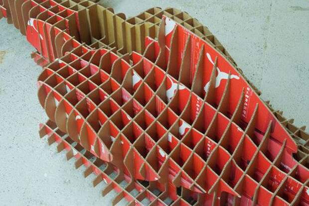 Болид F1 из картонных коробок (7 фото+видео)