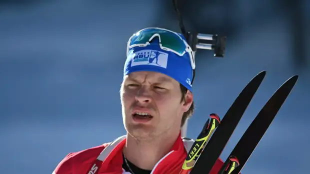 Хованцев поддержал решение Елисеева приостановить карьеру