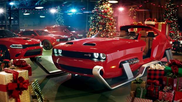 Санта-Клаус теперь будет гонять на Dodge Hellcat Redeye