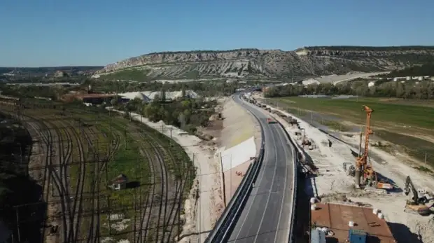 В Севастополе откроют часть моста через реку Черная