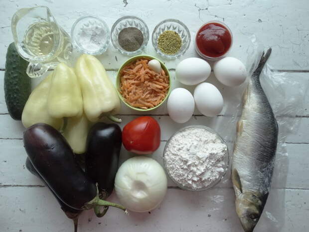Закусочный торт с рыбой и баклажанной икрой. Вкусно ли такое сочетание? Просто бомба!