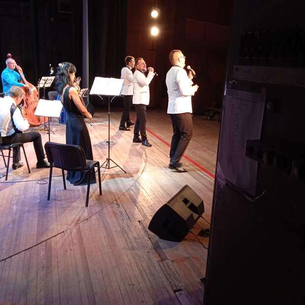 Артисты Тверской филармонии дали концерт в Бердянске