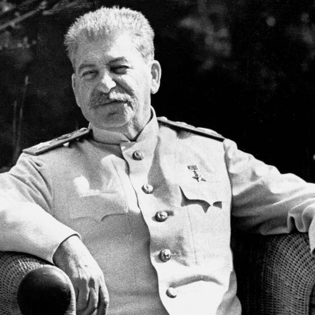 Причины, почему в 1950 году Сталин отвязал рубль от доллара