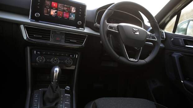 SEAT Tarraco получает новый бензиновый двигатель мощностью 242 л. с.