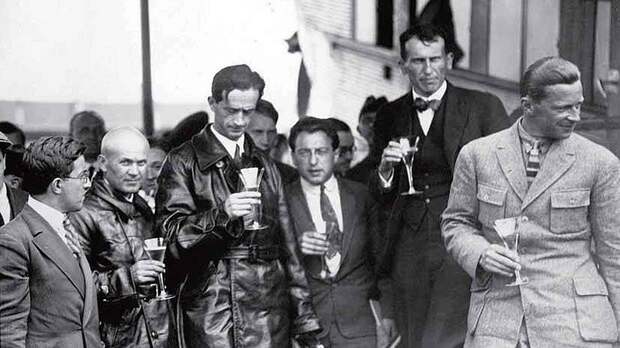 Борис Ефимов