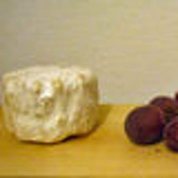 A mild moose milk cheese similar to camembert.