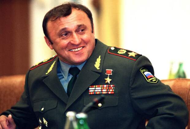 Павел Грачев или "Паша-Мерседес": самый худший "лучший министр обороны РФ" и его загадочная смерть