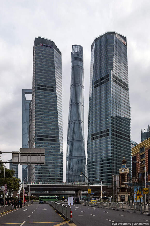 Самый красивый в мире небоскреб: Шанхайская башня