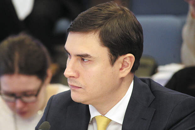 Шаргунов, Райхельгауз, Швыдкой откликнулись на статью «Время шлюх...»