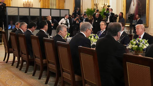 Трамп сделал акцент на критически важных минералах на встрече с главами стран ЦА