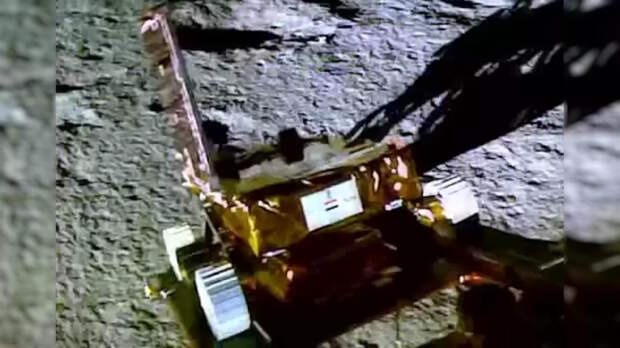 Индия продолжит попытки восстановить связь со своими аппаратами на Луне