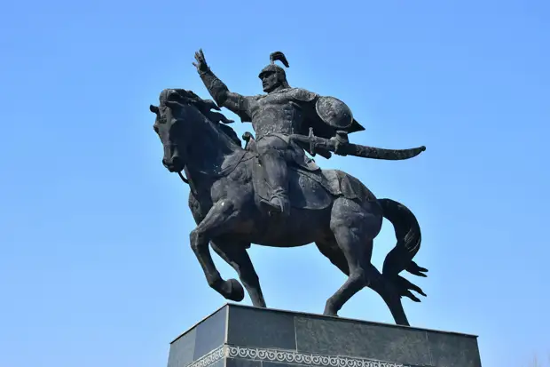 Едет ревизор: Казахстан посетит заместитель госсекретаря США по вопросам демократии и прав человека