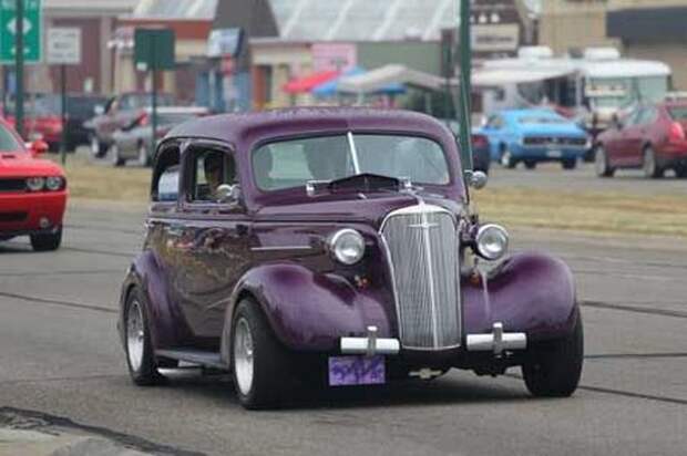 Ежегодный Woodward Dream Cruise (31 фото)