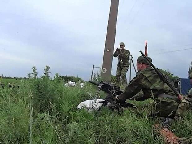 Армия Донбасса пополняется новыми бойцами Армия Донбасса пополняется новыми бойцами