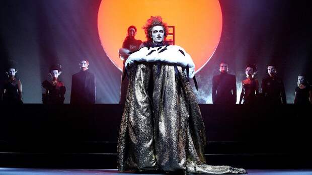 Спектакль «Тень» в Театре Комедии