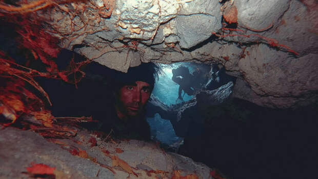 Путешественник застрял в пещере, увидел ангелов и умер