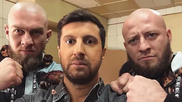 Неприличный жест арбитра, закрытие «Битвы за хайп» и поход в стрип-клуб на $1 млн: околоспортивные события недели