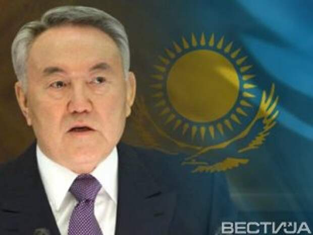 Назарбаев предложил Порошенко и Путину проводить встречи регулярно Назарбаев предложил Порошенко и Путину проводить встречи регулярно