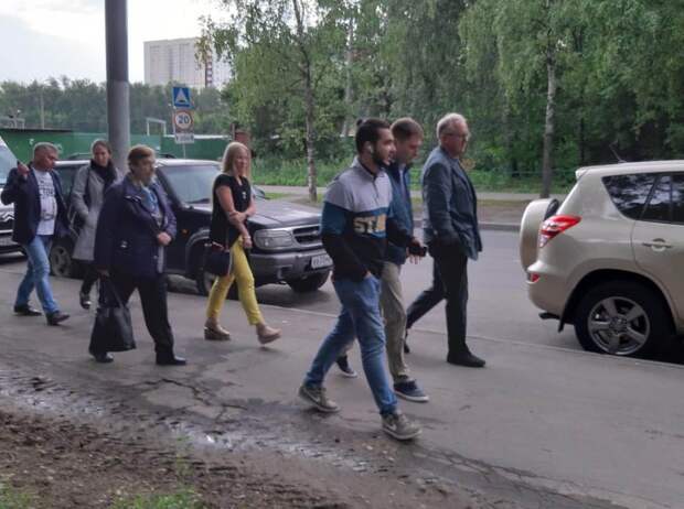Глава управы осмотрит дворы вдоль Илимской улицы Фото предоставлено управой