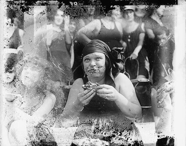 Конкурсы по поеданию пищи на скорость, фотографии первой половины 20 века