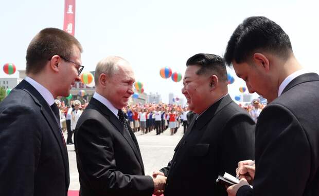 Ким Чен Ын подарил Путину двух охотничьих собак породы пхунсан