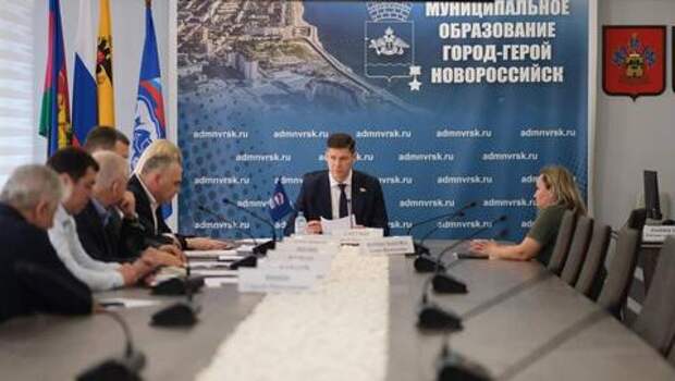 Региональная неделя в Госдуме стартовала с Новороссийска: земля для семей военных и ремонт ливнёвок стали главными темами обсуждения