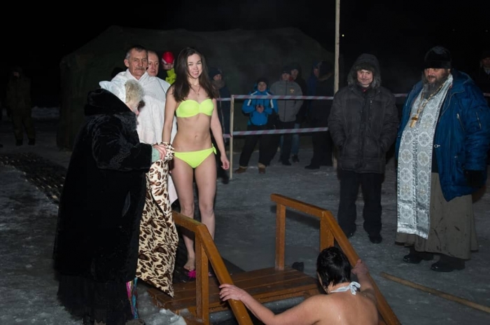 Крещение-2018: сексуальные фото из социальных сетей Крещение-2018: сексуальные фото из социальных сетей