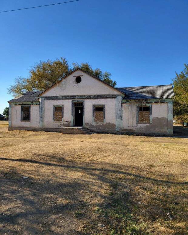🏚 В Джанкойском районе требуют ограничить доступ к заброшенным зданиям