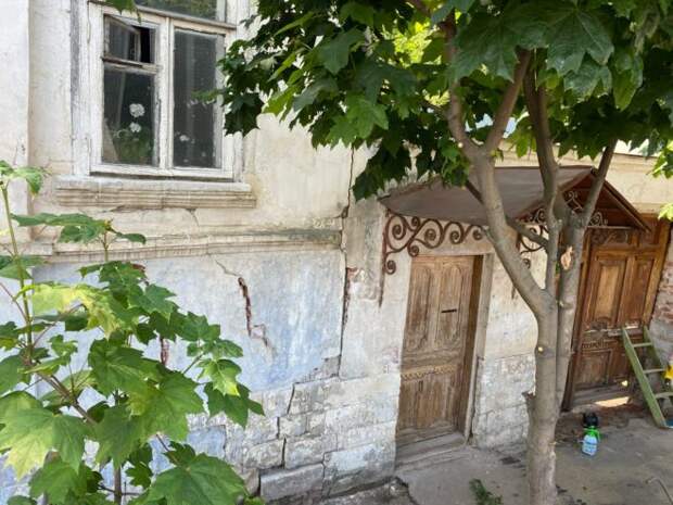 В Тверской области во время ремонта дома нашли интересные двери