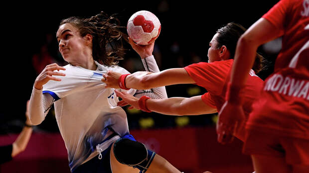 Вяхирева назвала странными жалобы норвежек на судейство  Вяхирева назвала странными жалобы норвежек на судейство