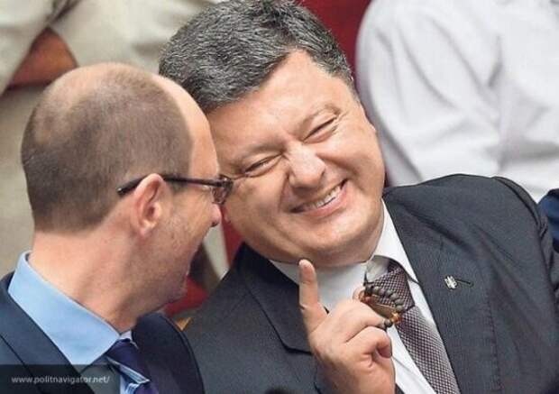 Адвокаты Януковича обвинили Порошенко и Яценюка во лжи о событиях 2014 года