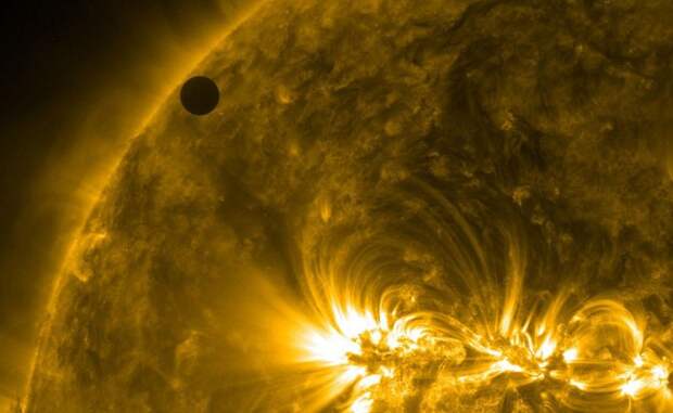 Прохождение Венеры по диску Солнца (29 фото)