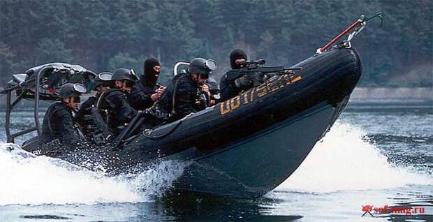 Специальная абордажная группа «Tokubetsukeibitai» японских морских сил самообороны