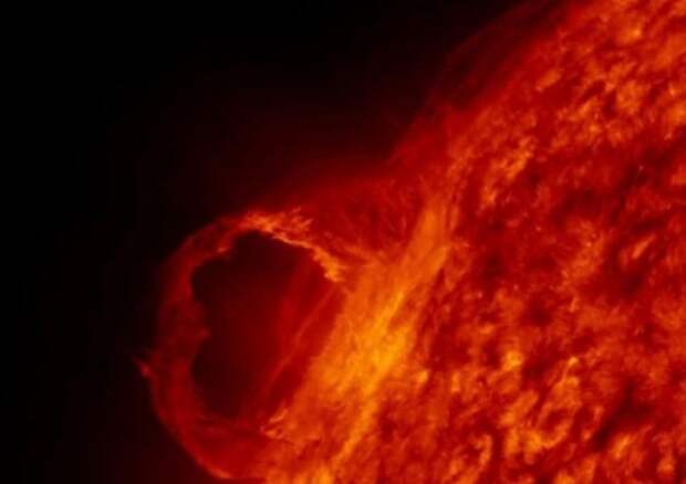 На поверхности Солнца обнаружили усилитель магнитного поля