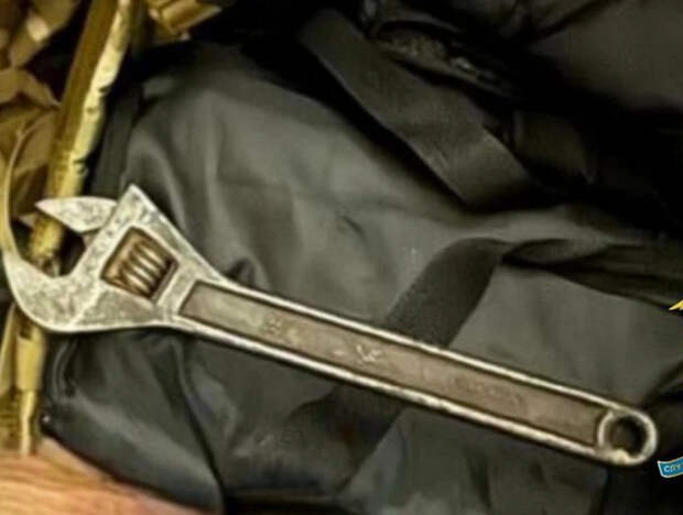 Житель Углича ударил знакомого разводным ключом и заставил взять микрозайм