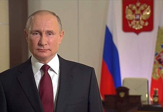 Владимир Путин поздравил коллектив информационного телевизионного канала RT с 15-летием запуска вещания.