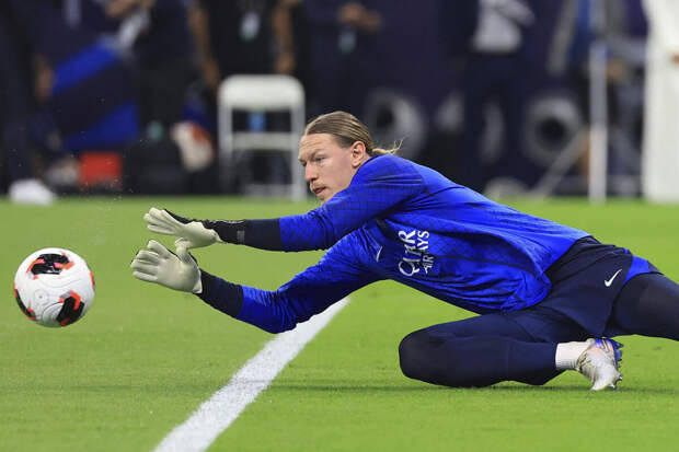 L'Equipe: сроки возвращения вратаря "ПСЖ" Сафонова после травмы увеличились