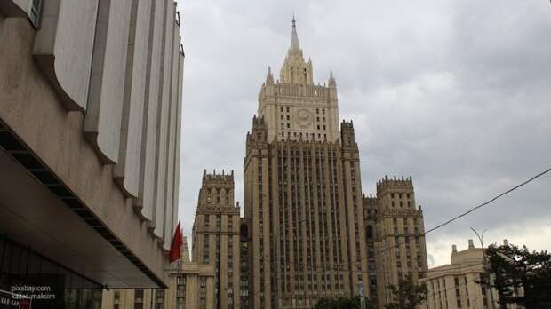Россия уже привыкла к фейкам американских СМИ о "ЧВК Вагнера", заявил Рябков