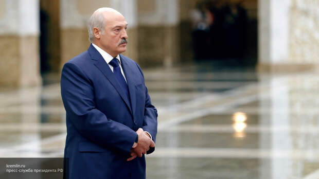 Порошенко признался, что абсолютно доверяет Лукашенко