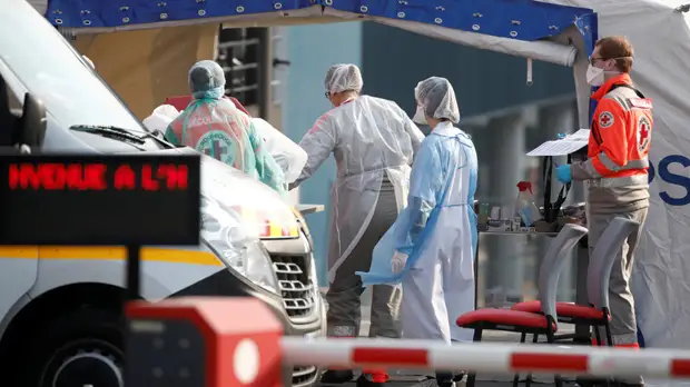 Число жертв коронавируса во Франции достигло 2314