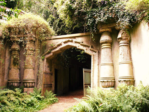 Кладбище Хайгейт, Англия