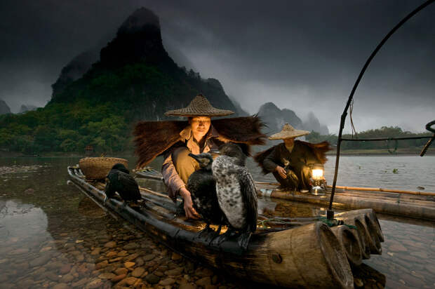 Рыбаки с фонариками и бакланы, Китай