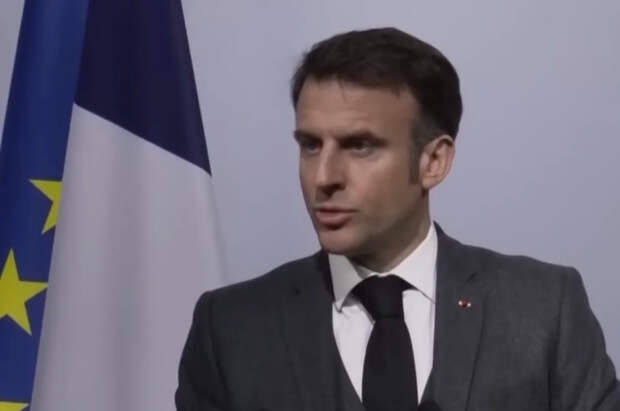 Макрон пообещал оставаться на посту до последней секунды своего срока