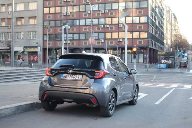 Toyota Yaris 1.5 VVT-iE Sport Test