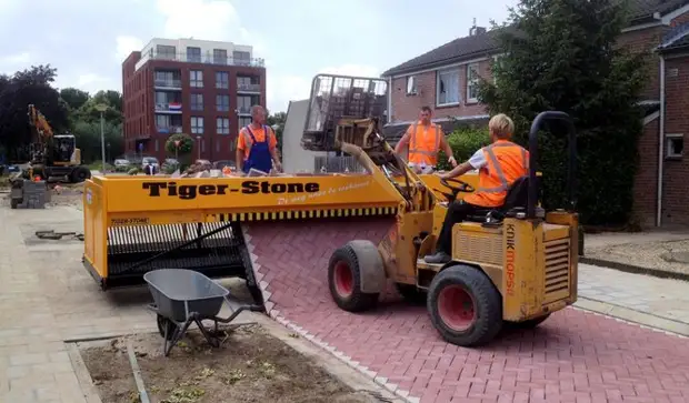 Самая необычная спецтехника: от тушевоза до разрушителя