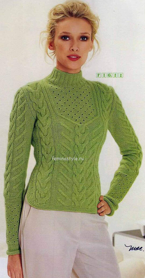 Зеленый узорчатый пуловер спицами