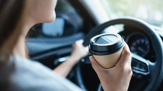 Почему кофе за рулём не бодрит, а усыпляет водителей