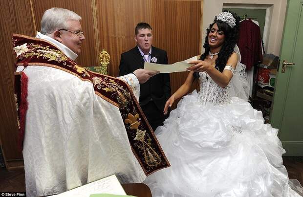 Гламурная цыганская свадьба. (23 фото)