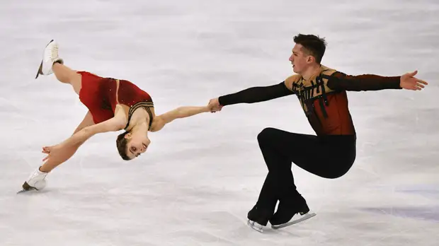 Мишина и Галлямов победили в парном катании на турнире Finlandia Trophy